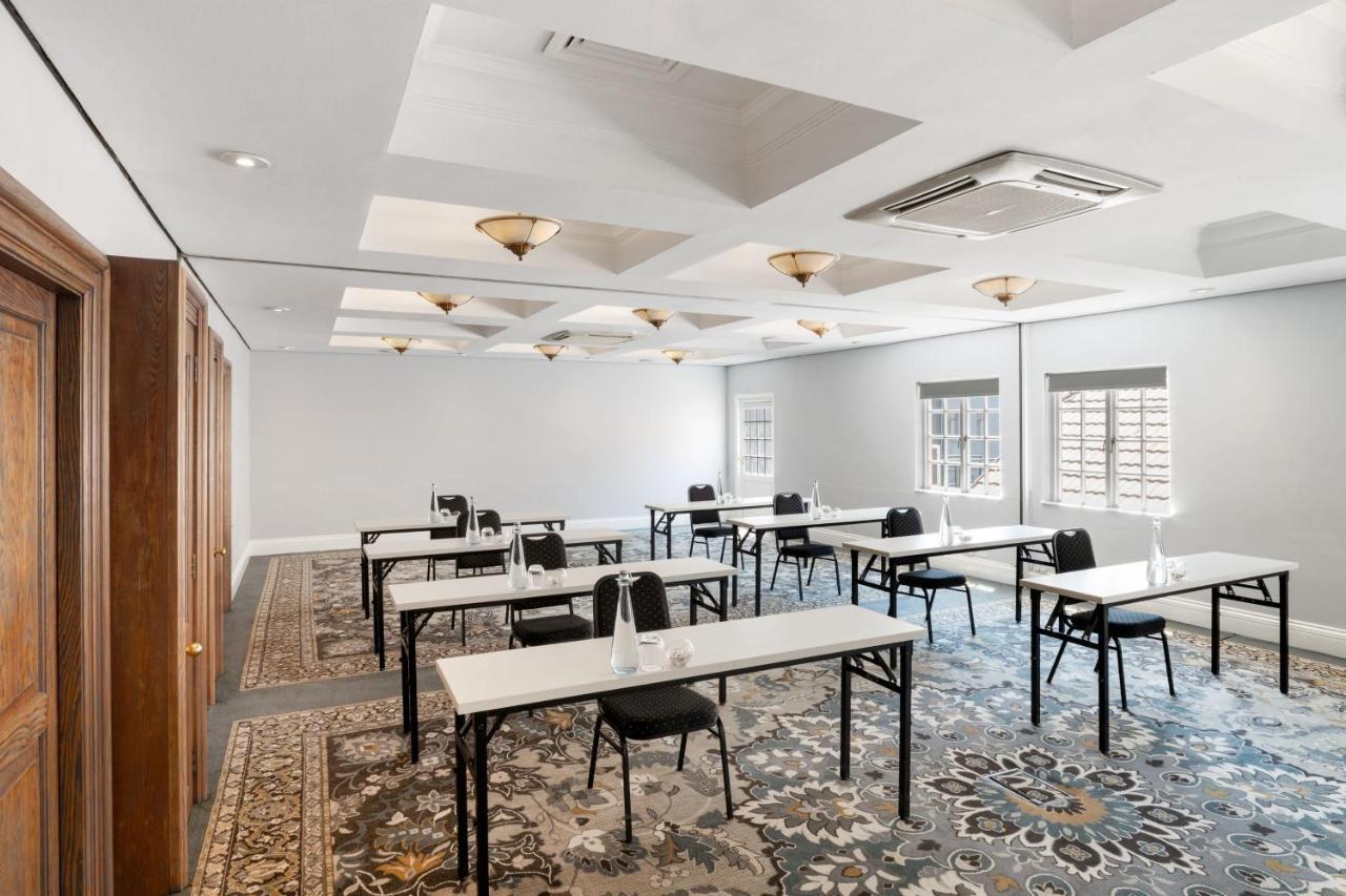 Protea Hotel By Marriott Johannesburg Balalaika Sandton Ngoại thất bức ảnh