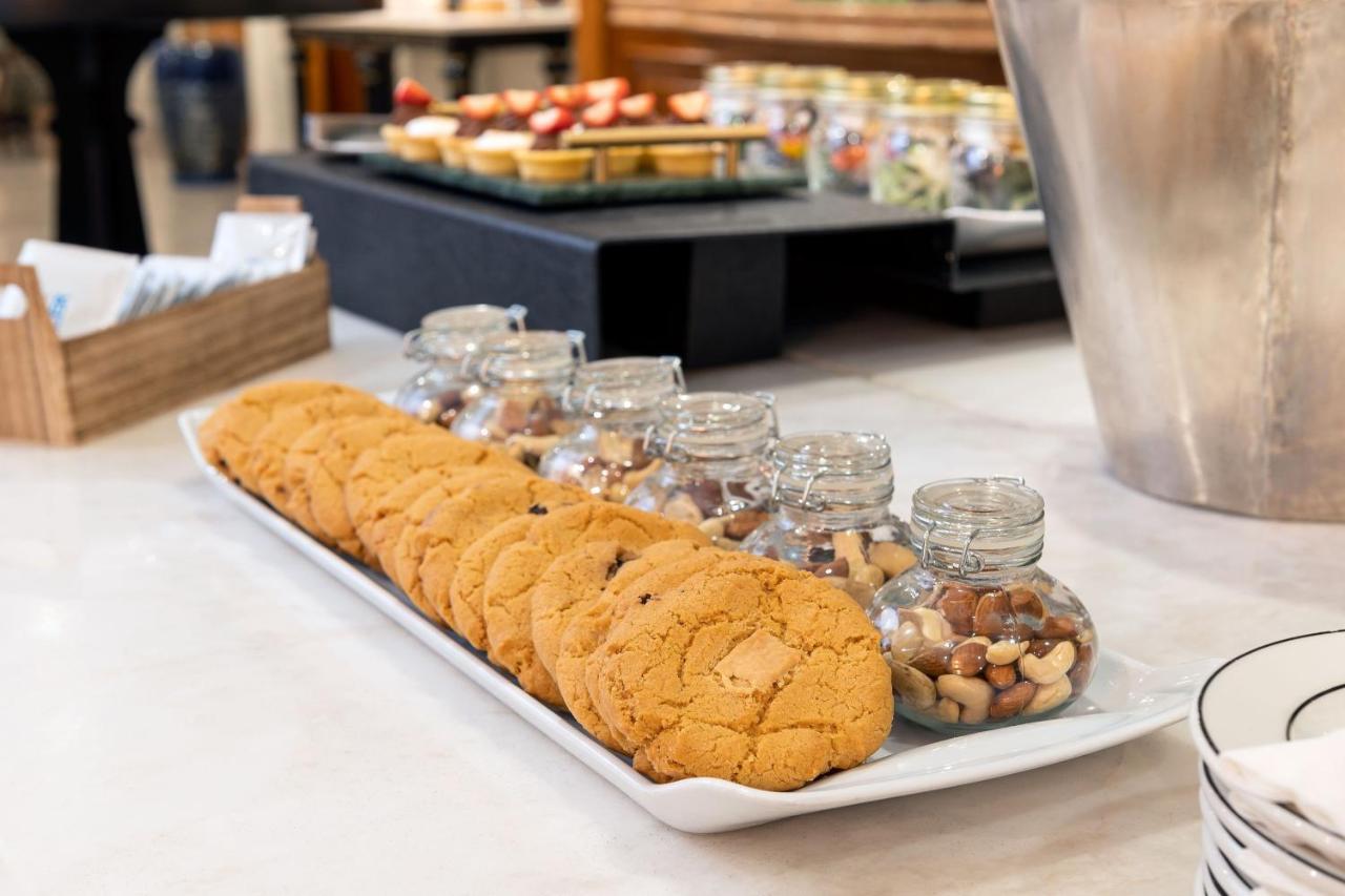 Protea Hotel By Marriott Johannesburg Balalaika Sandton Ngoại thất bức ảnh