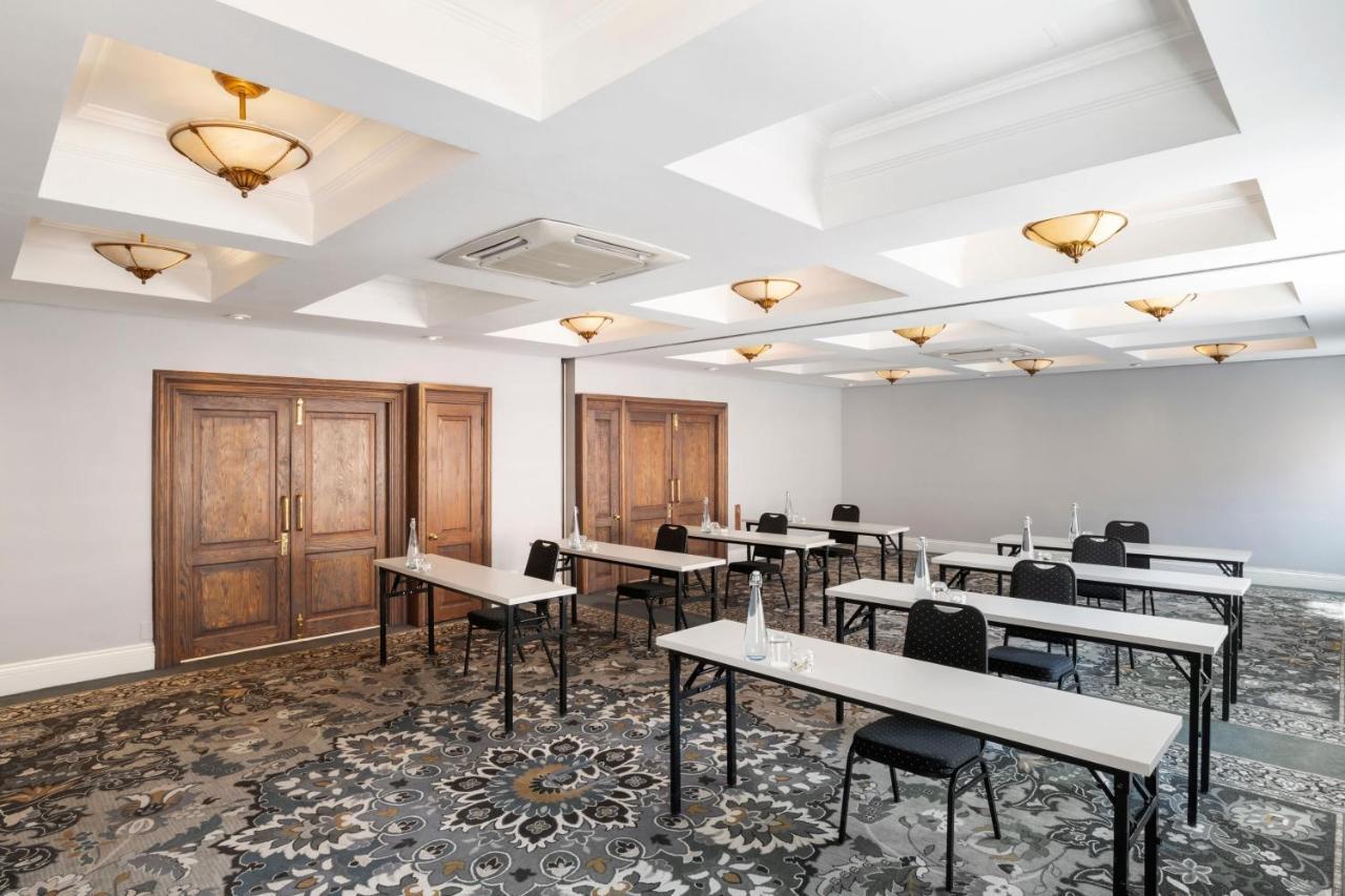 Protea Hotel By Marriott Johannesburg Balalaika Sandton Ngoại thất bức ảnh
