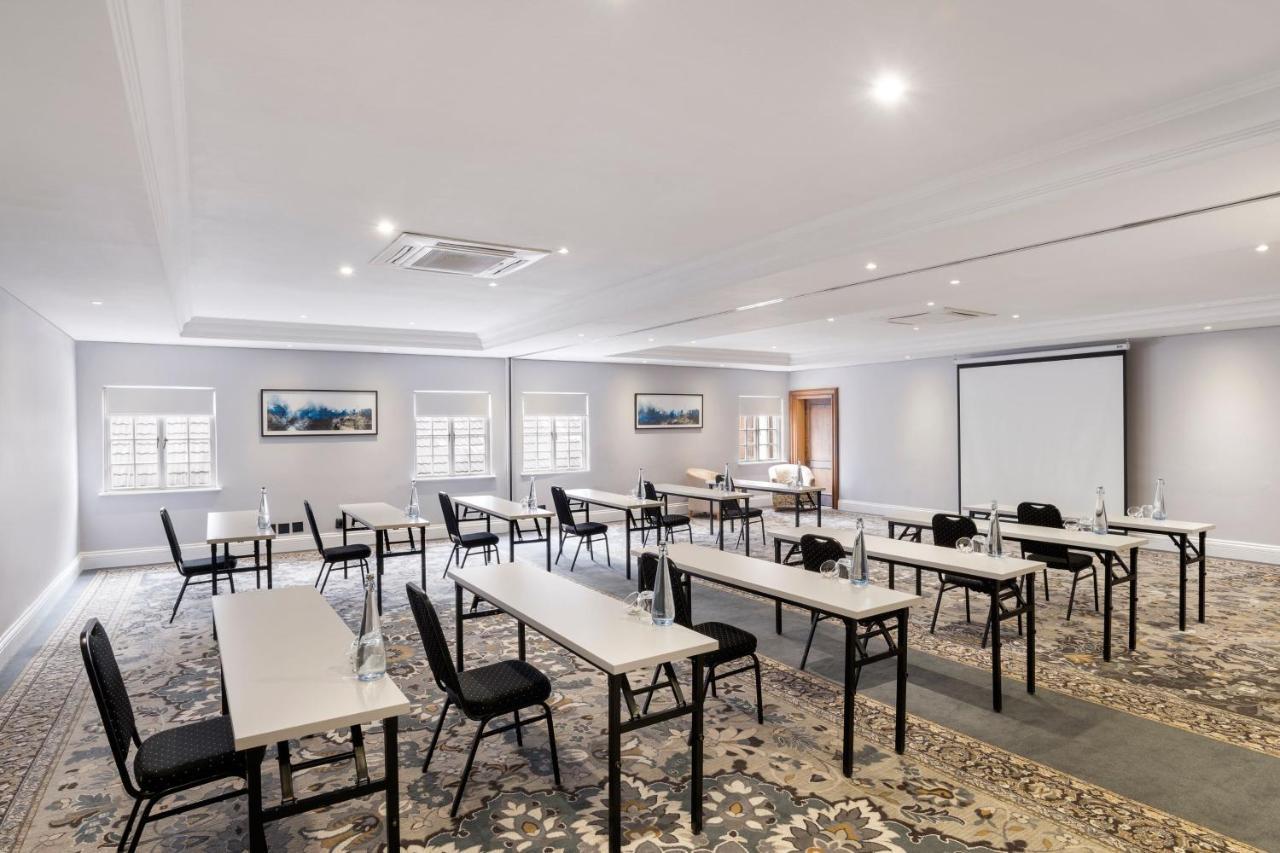 Protea Hotel By Marriott Johannesburg Balalaika Sandton Ngoại thất bức ảnh