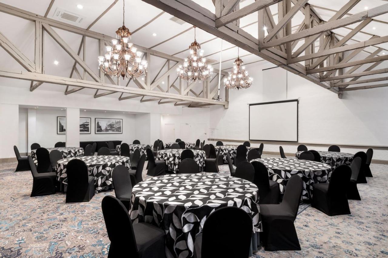 Protea Hotel By Marriott Johannesburg Balalaika Sandton Ngoại thất bức ảnh