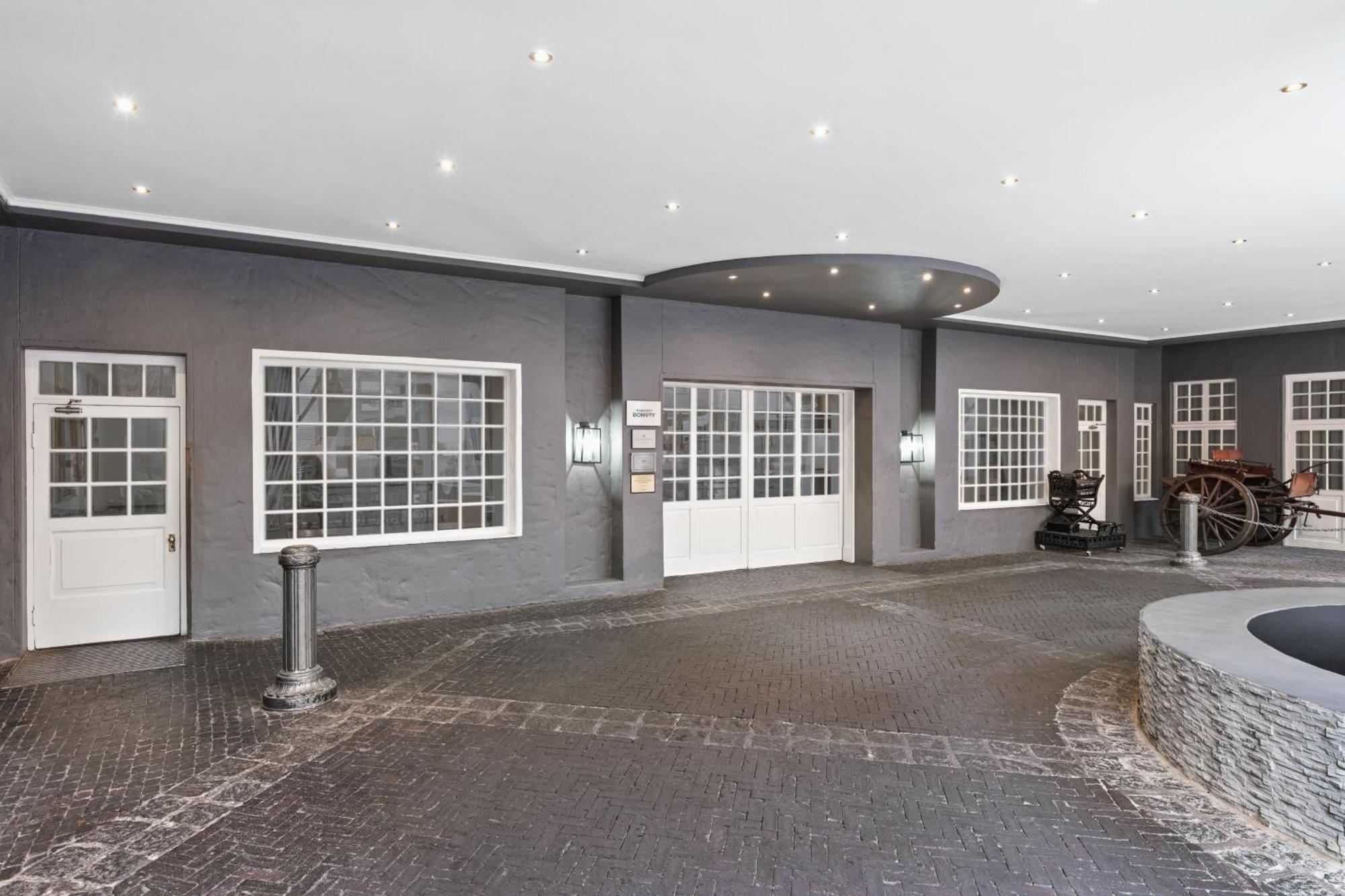 Protea Hotel By Marriott Johannesburg Balalaika Sandton Ngoại thất bức ảnh
