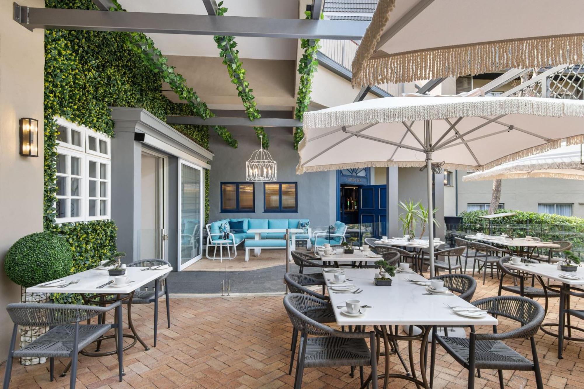 Protea Hotel By Marriott Johannesburg Balalaika Sandton Ngoại thất bức ảnh