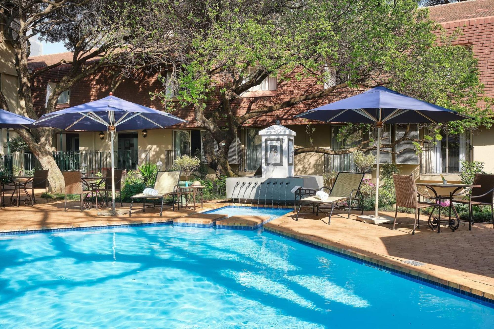 Protea Hotel By Marriott Johannesburg Balalaika Sandton Ngoại thất bức ảnh