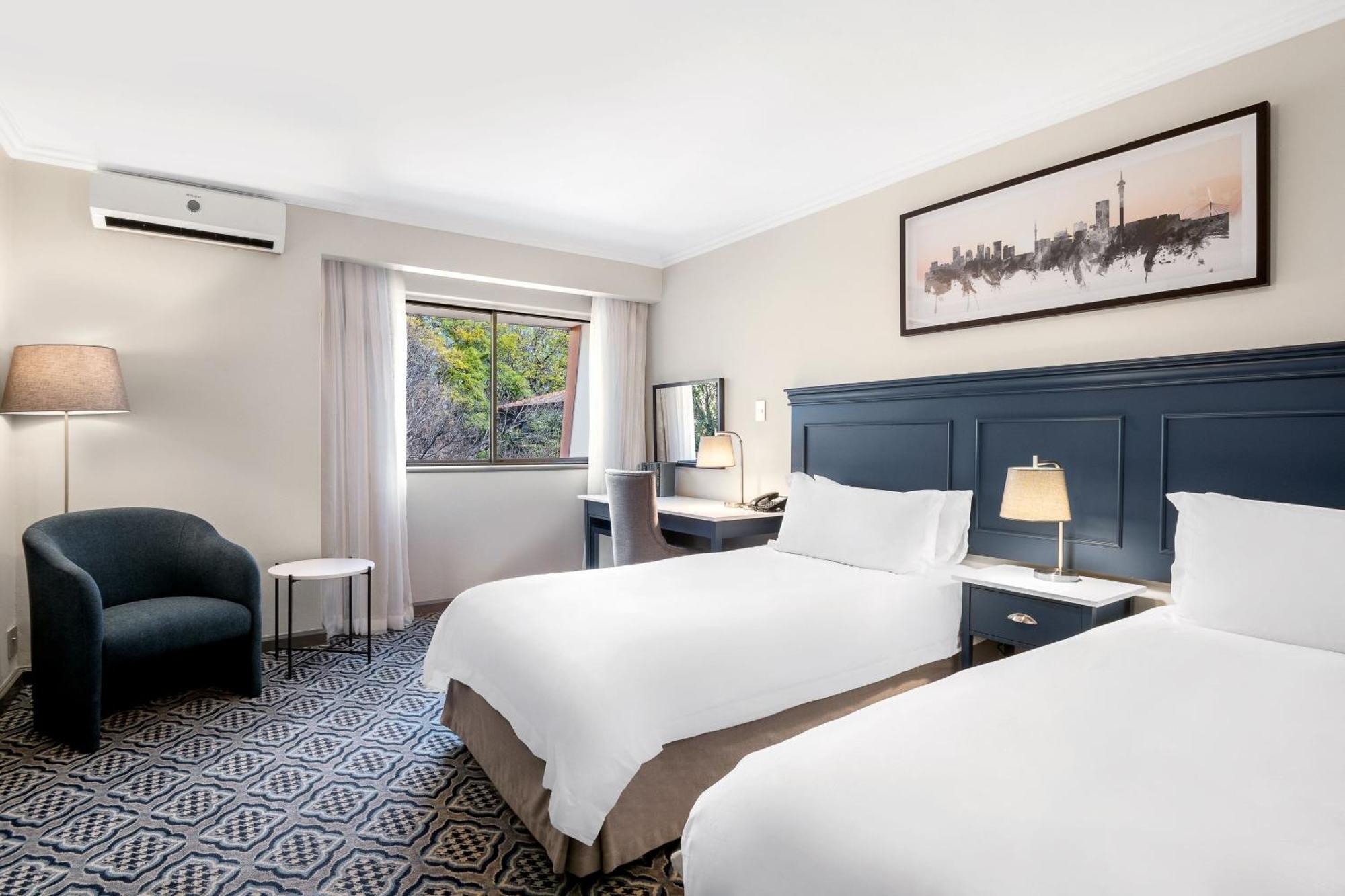 Protea Hotel By Marriott Johannesburg Balalaika Sandton Ngoại thất bức ảnh