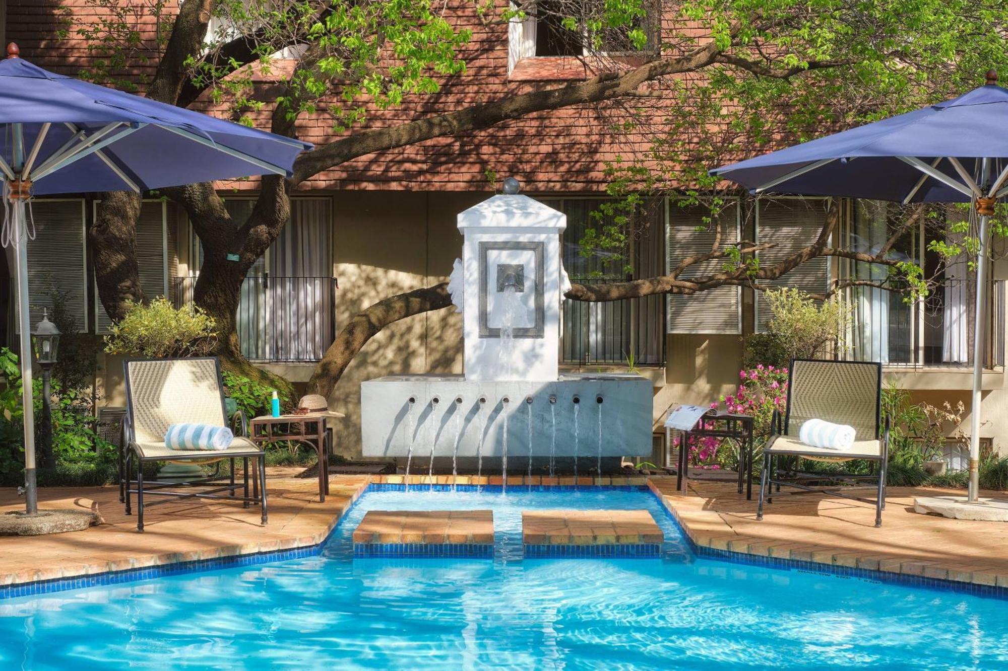 Protea Hotel By Marriott Johannesburg Balalaika Sandton Ngoại thất bức ảnh